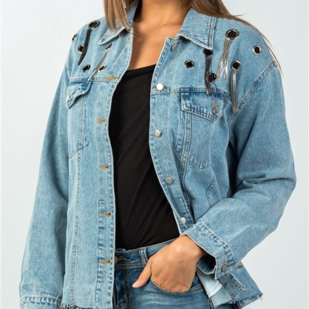 GROMMET & FRINGE DENIM JACKET - Picture 3 of 4